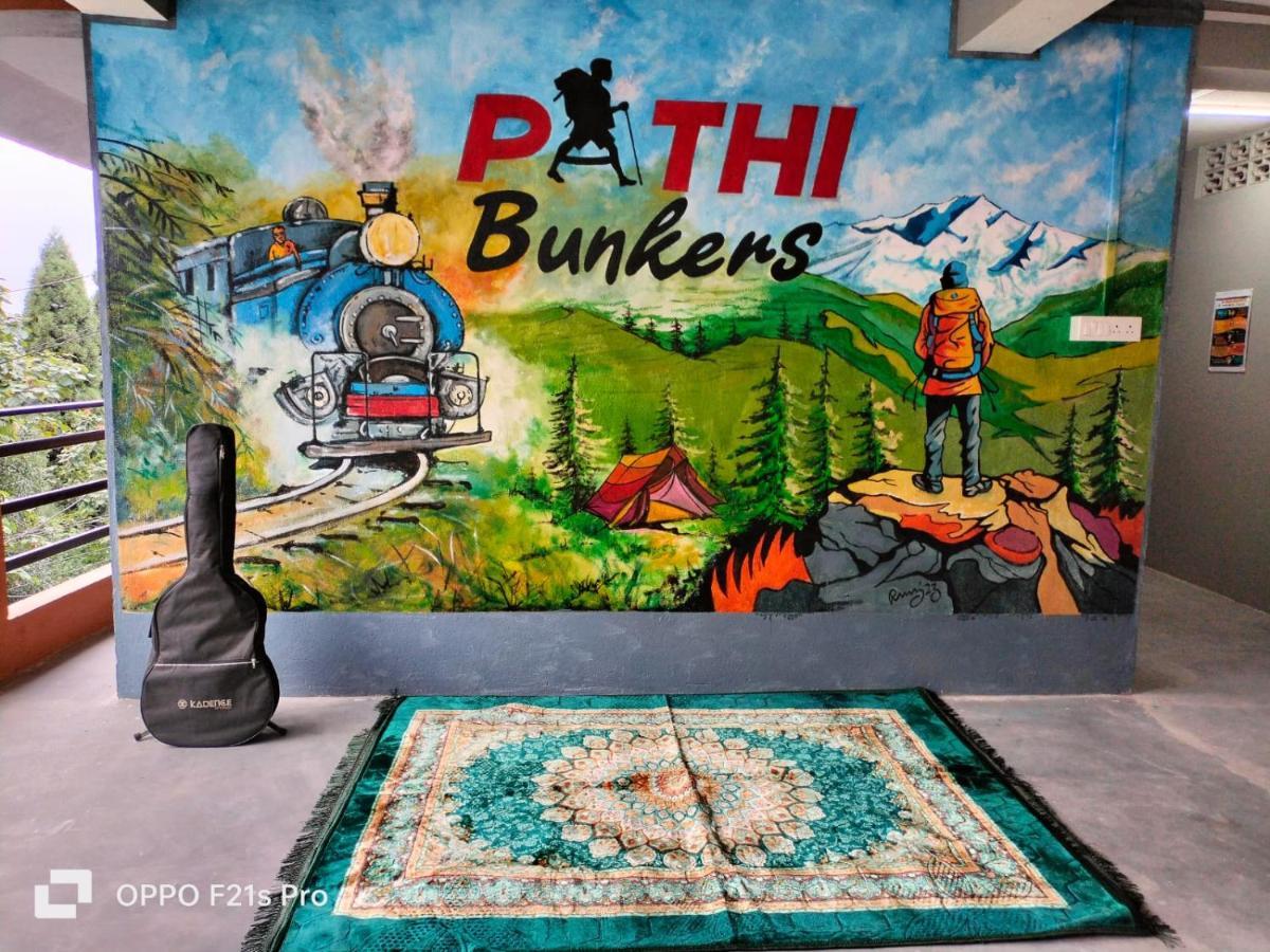 Pathi Bunkers Hostel Νταρτζίλινγκ Εξωτερικό φωτογραφία
