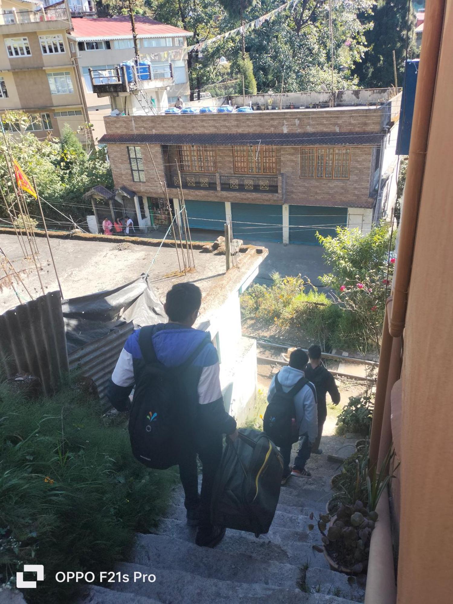 Pathi Bunkers Hostel Νταρτζίλινγκ Εξωτερικό φωτογραφία