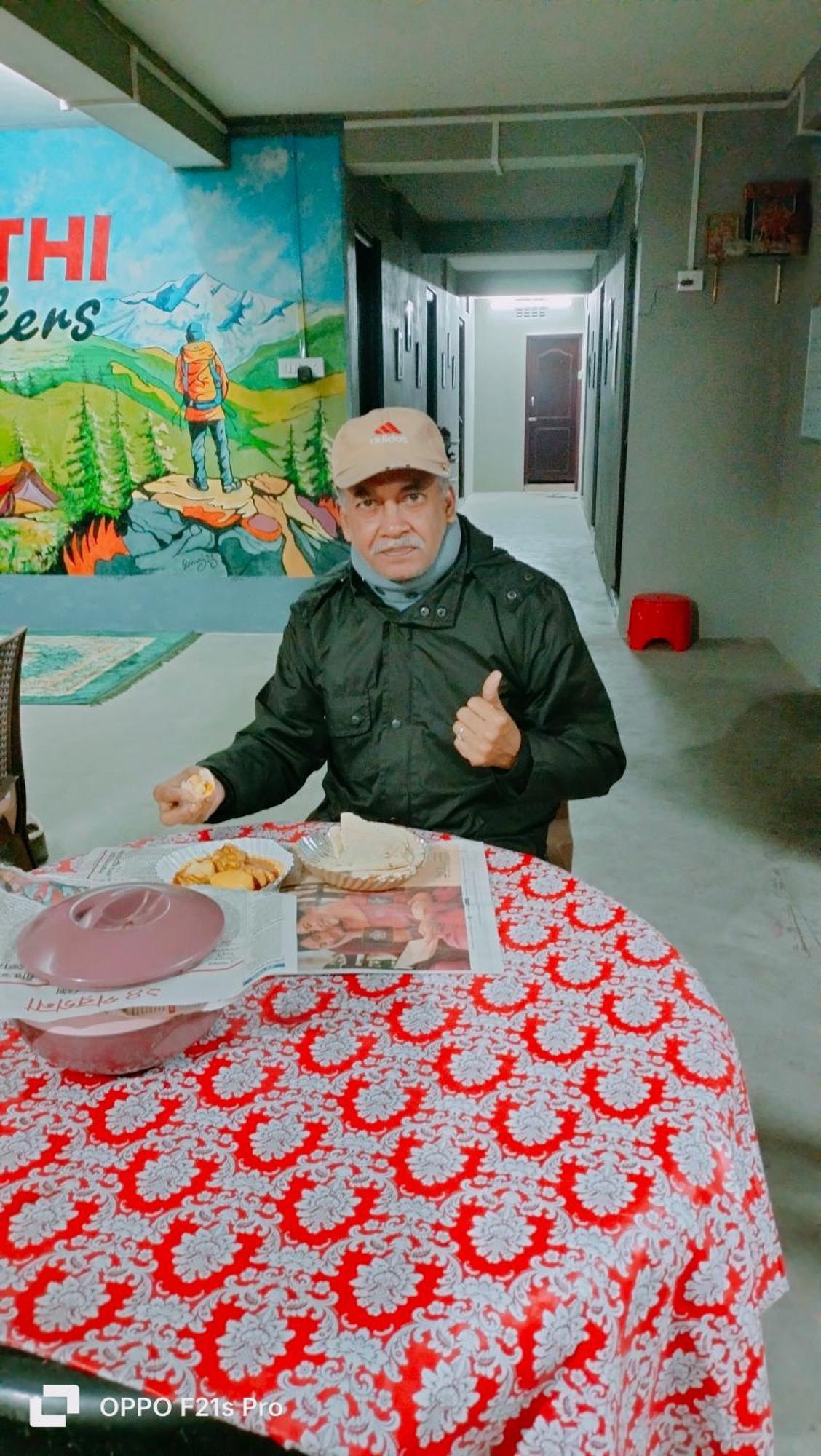 Pathi Bunkers Hostel Νταρτζίλινγκ Εξωτερικό φωτογραφία